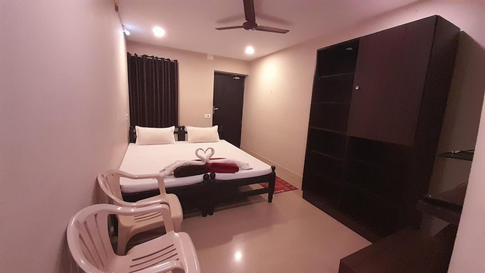 Hotel Temple City Papanasam Exterior photo